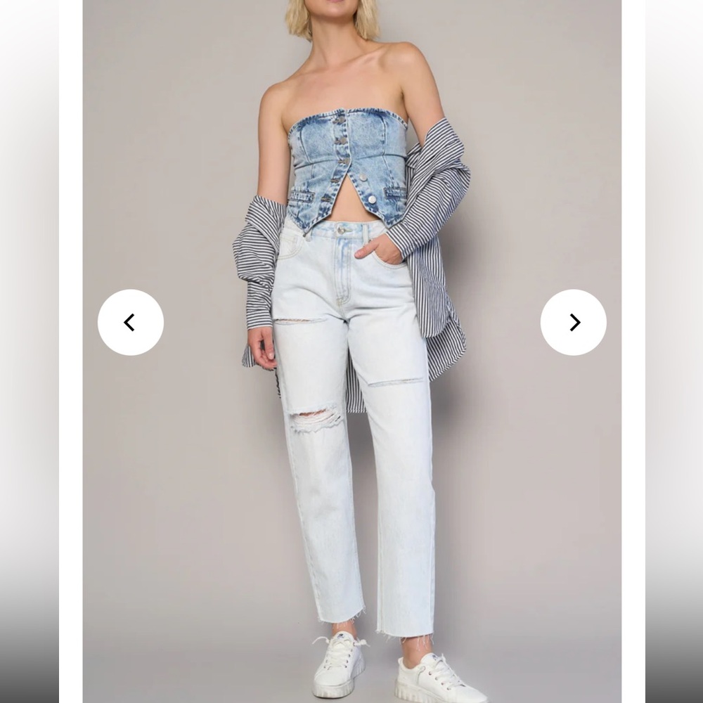 Women's Light Blue Cropped Ankle Jeans - High Rise Straight
